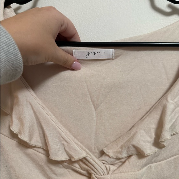 Gaze‎ Cream Ruffle Blouse - Picture 3 of 6